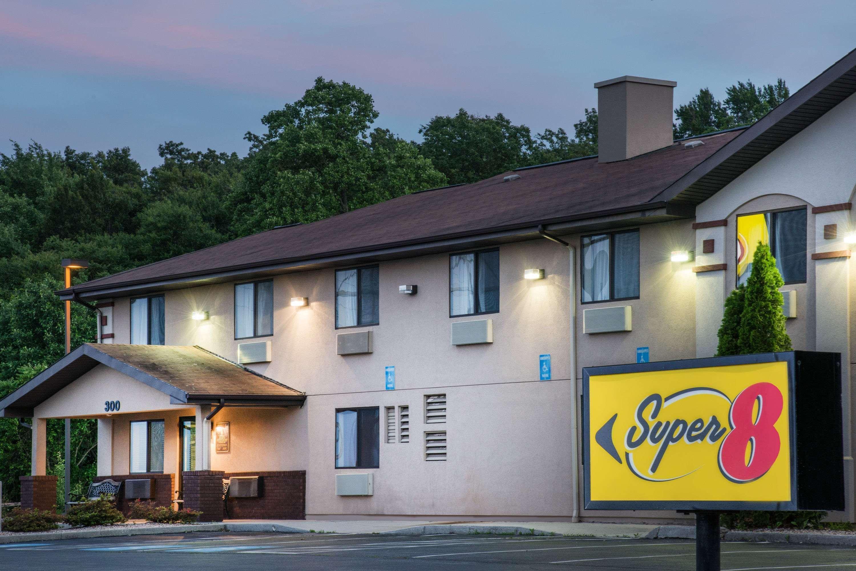 Super 8 By Wyndham Thurmont Eksteriør billede